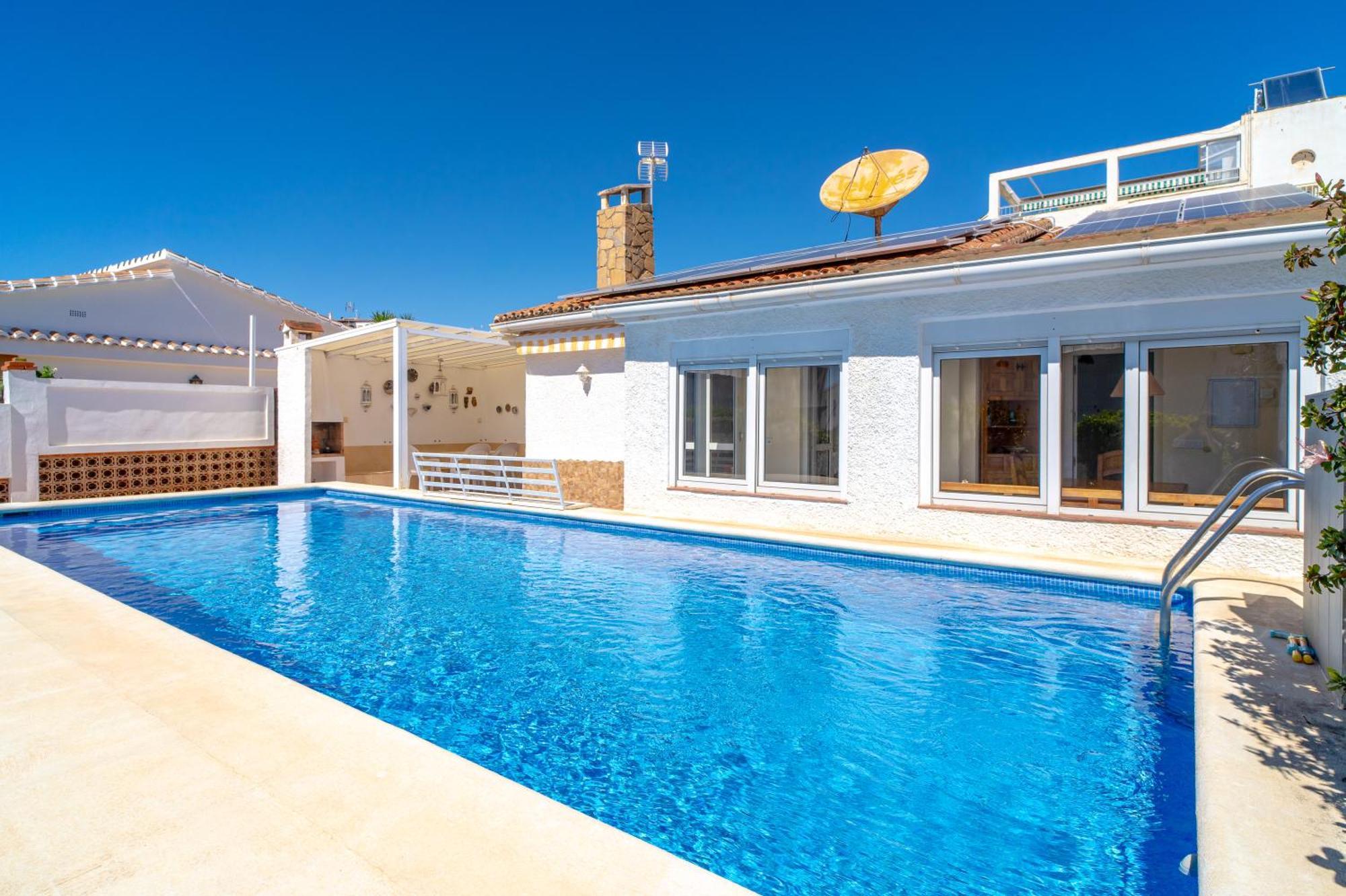 Villa Sevilla Casasol Nerja Exterior foto