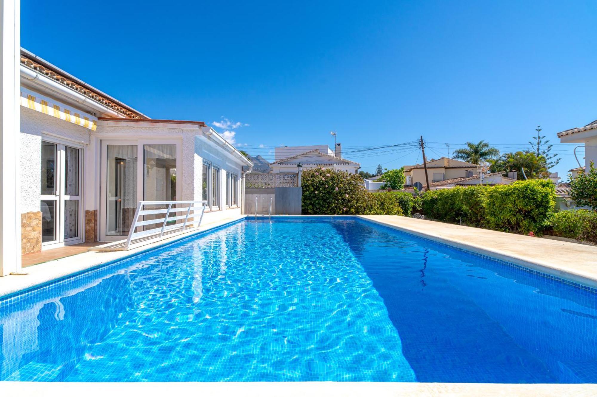 Villa Sevilla Casasol Nerja Exterior foto