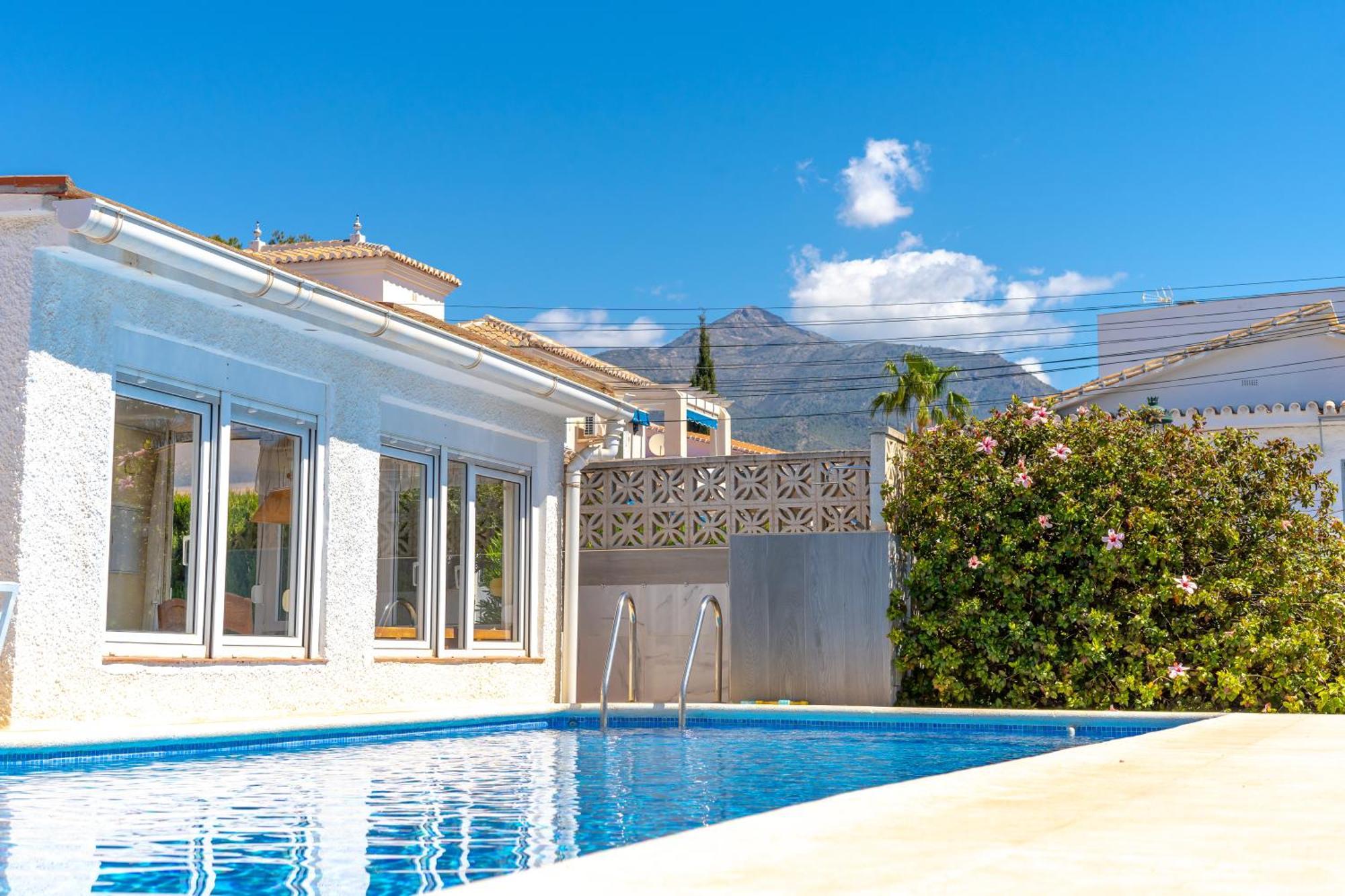 Villa Sevilla Casasol Nerja Exterior foto
